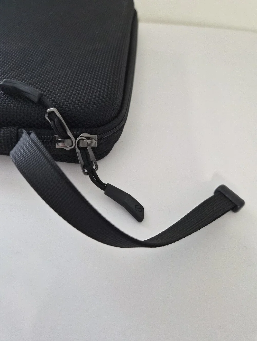 Finpac Water Resiatant Hard Laptop Case